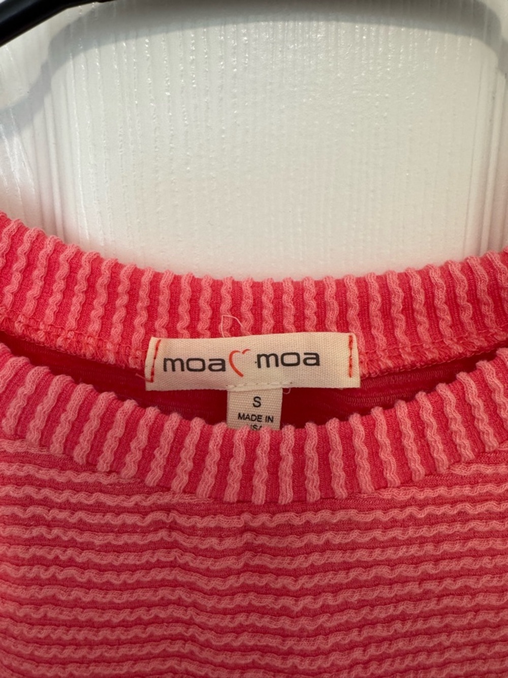 Coral Moa Moa Ruffle Sleeve Top - Picture 3 of 3
